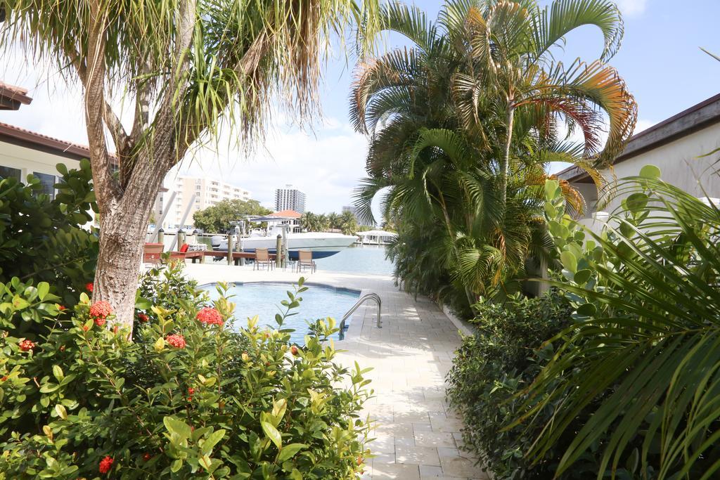 Diamond Hotel Miami Beach Exterior photo